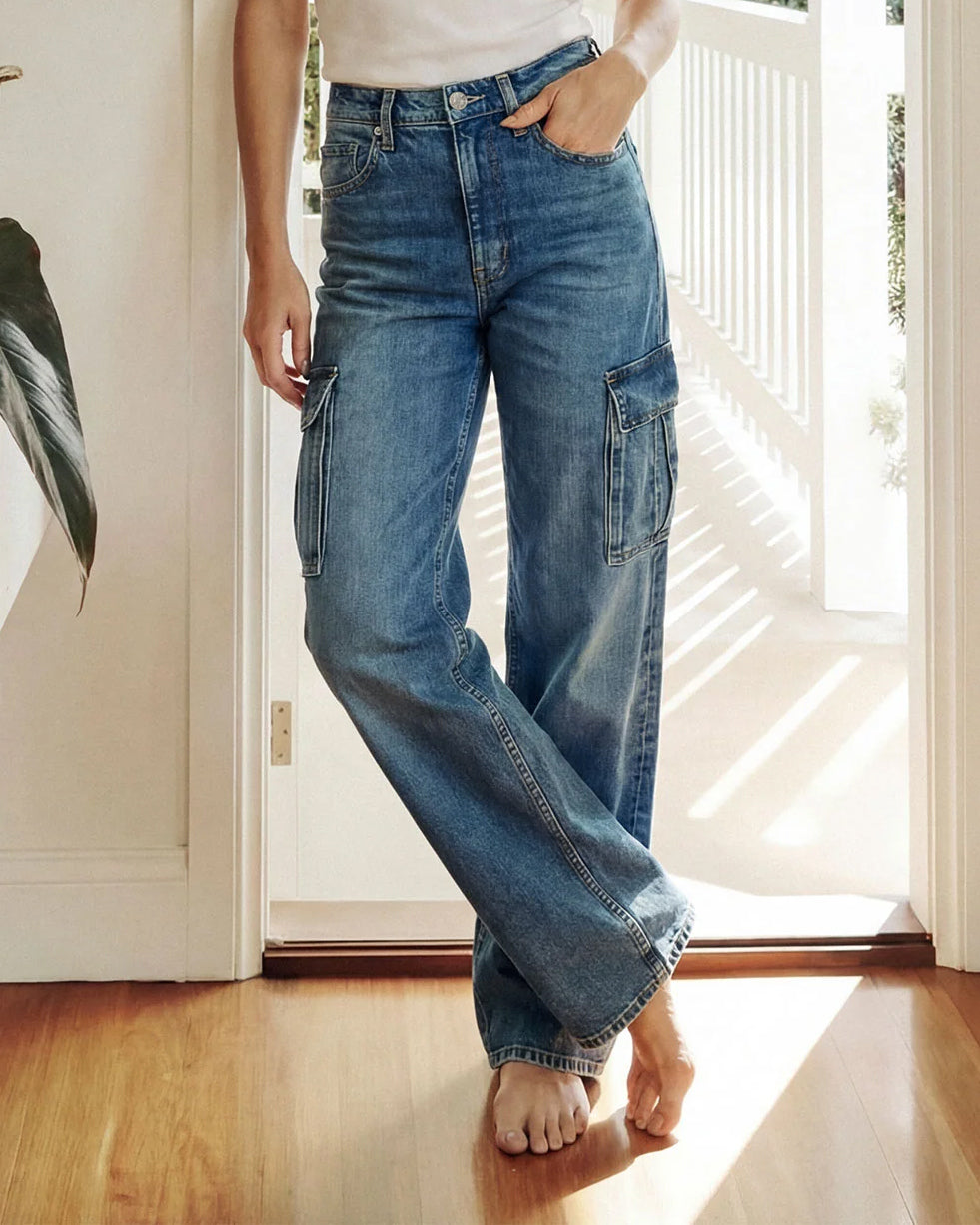Elevate your workwear style with the Cora Cargo Pant in Space. Perfect for work or play, these versatile pants transition effortlessly from day to night.