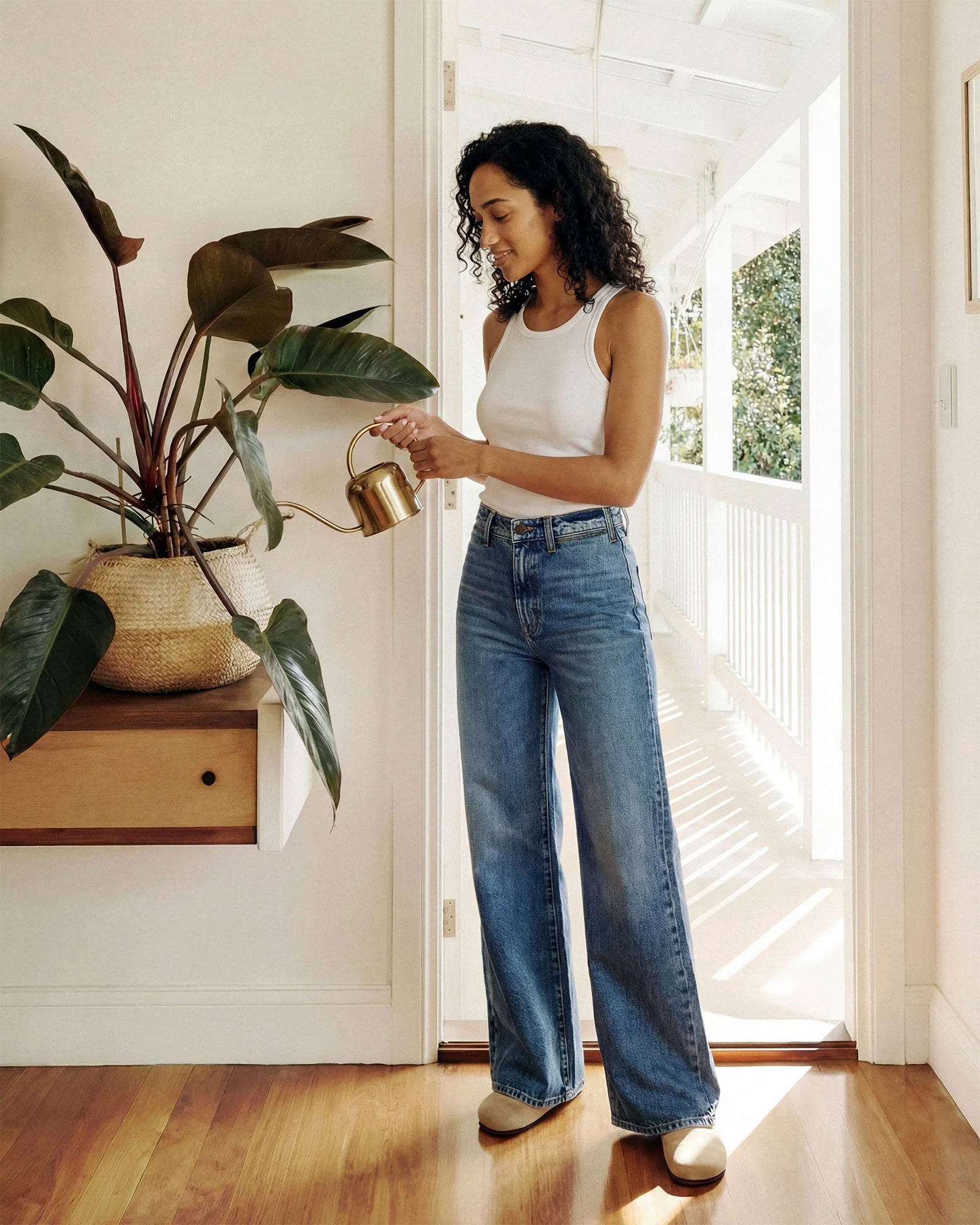 Elevate your fall wardrobe with the Iris Palazzo pant. This high-waisted, slim wide-leg design combines comfort and style, perfect for any occasion. Shop now!