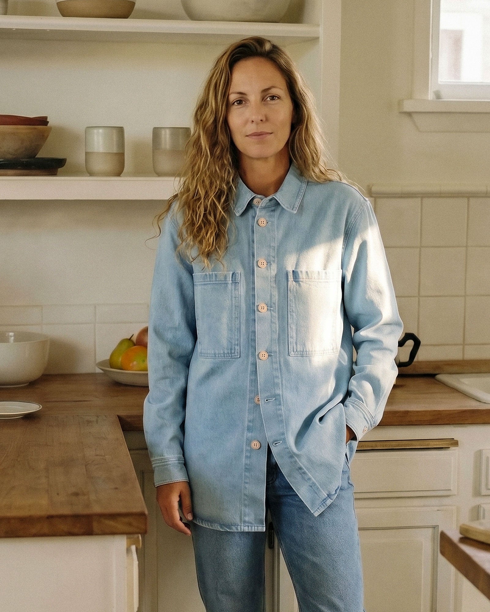 Discover the versatile Luna Shacket, blending the comfort of an oversized shirt with the style of a jacket. Perfect for any occasion, wear it buttoned or unbuttoned!