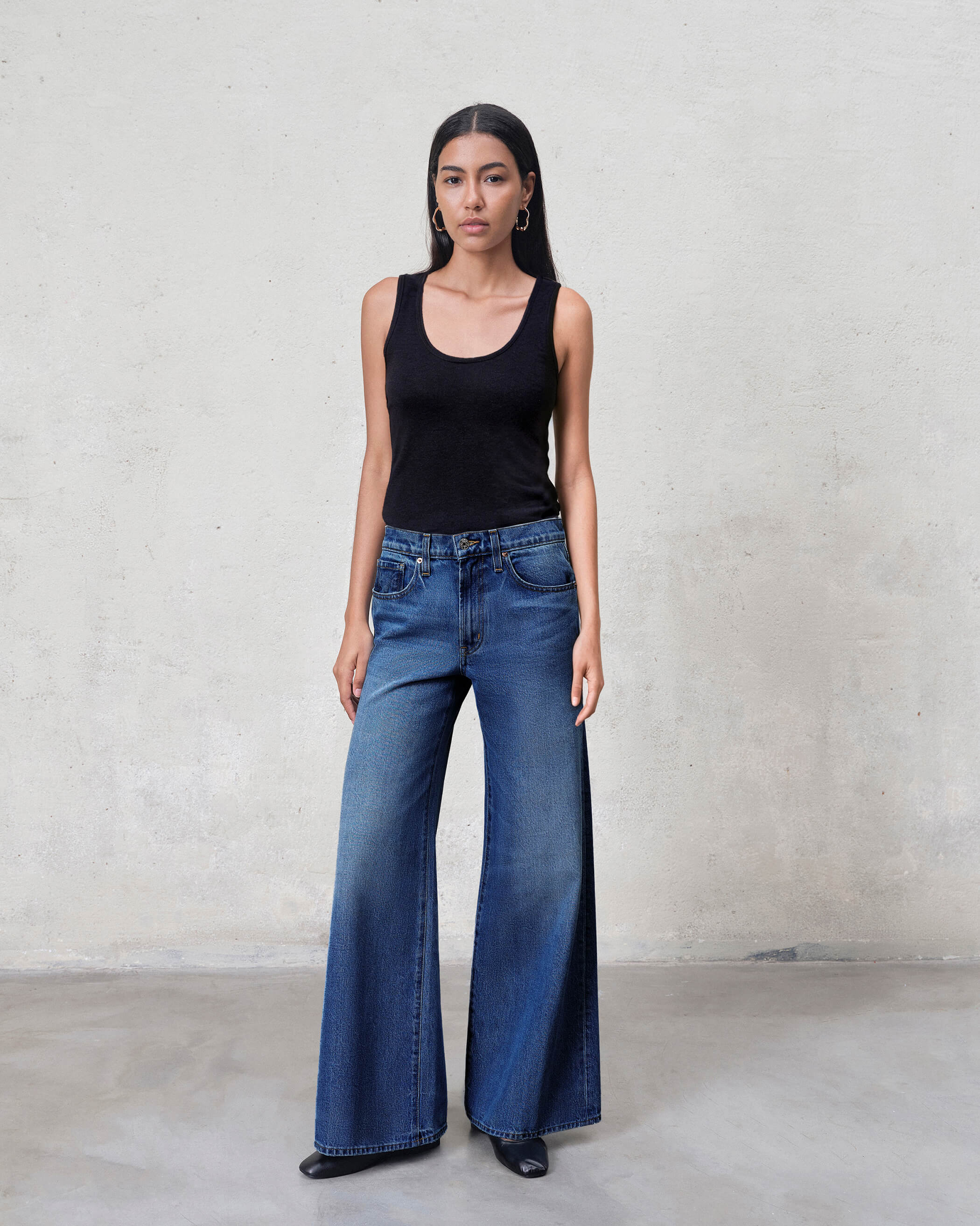 Shop EDWIN USA's Marli Super Wide Leg jeans, premium high rise wide leg jeans made in USA. Enjoy stylish comfort and superior quality denim today.