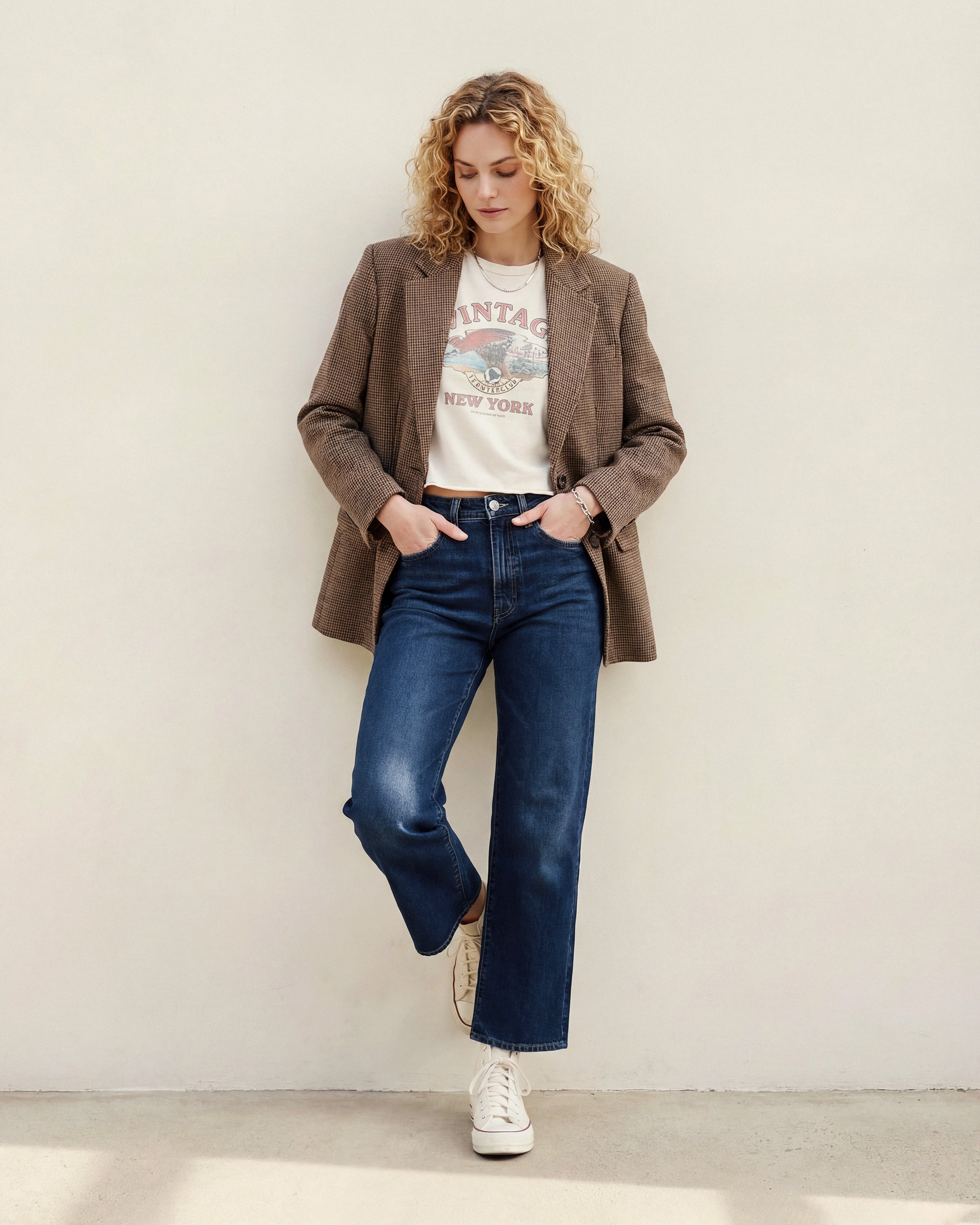 Shop EDWIN USA's Marli Wide Leg Ankle jeans crafted from high-quality made in USA denim for a stylish, comfortable fit. Perfect for versatile everyday wear.