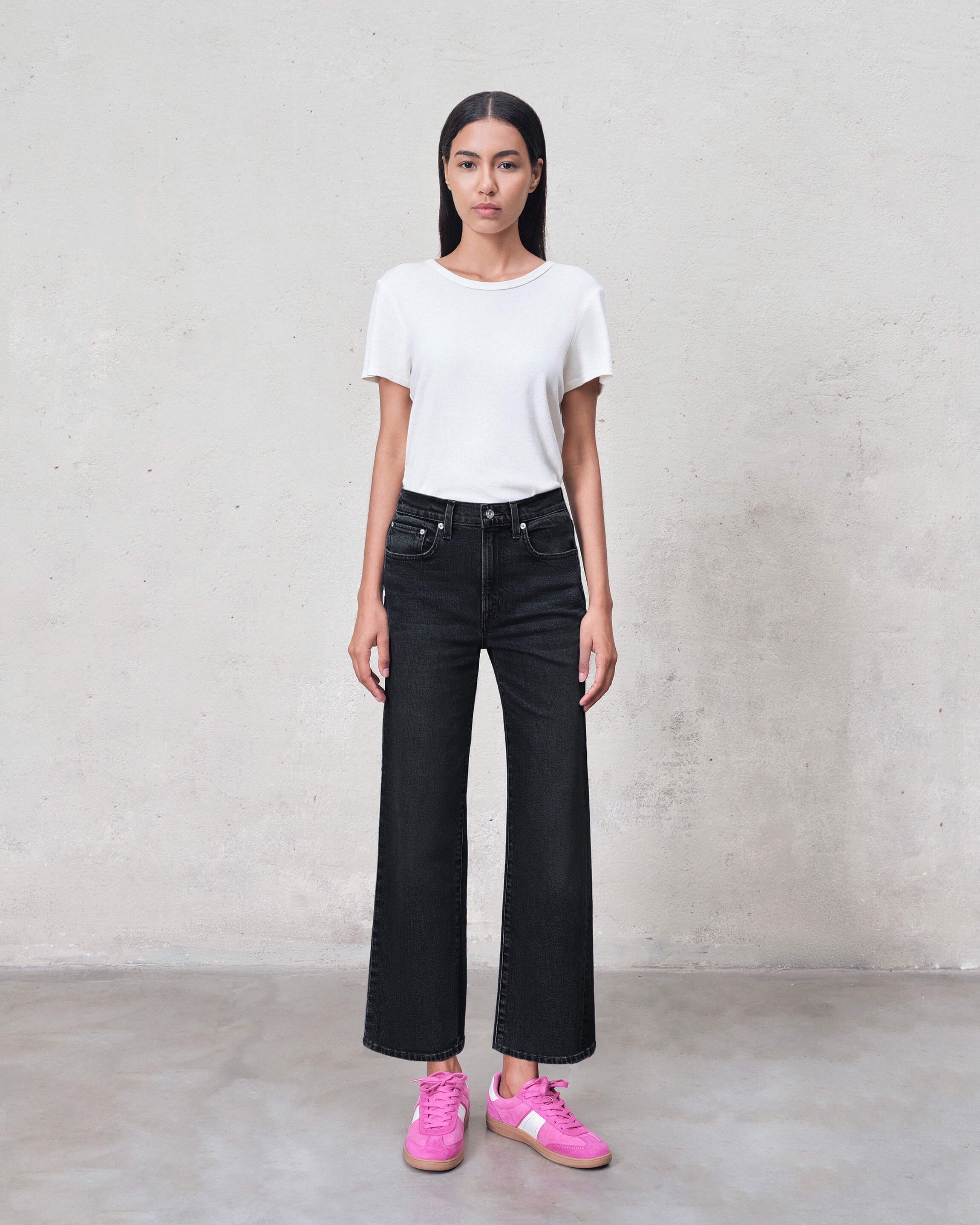 Discover the Edwin Marli Wide Leg Ankle Shadows, featuring a flattering high-rise fit that hugs your waist and hips, then flows into a stylish wide leg design.