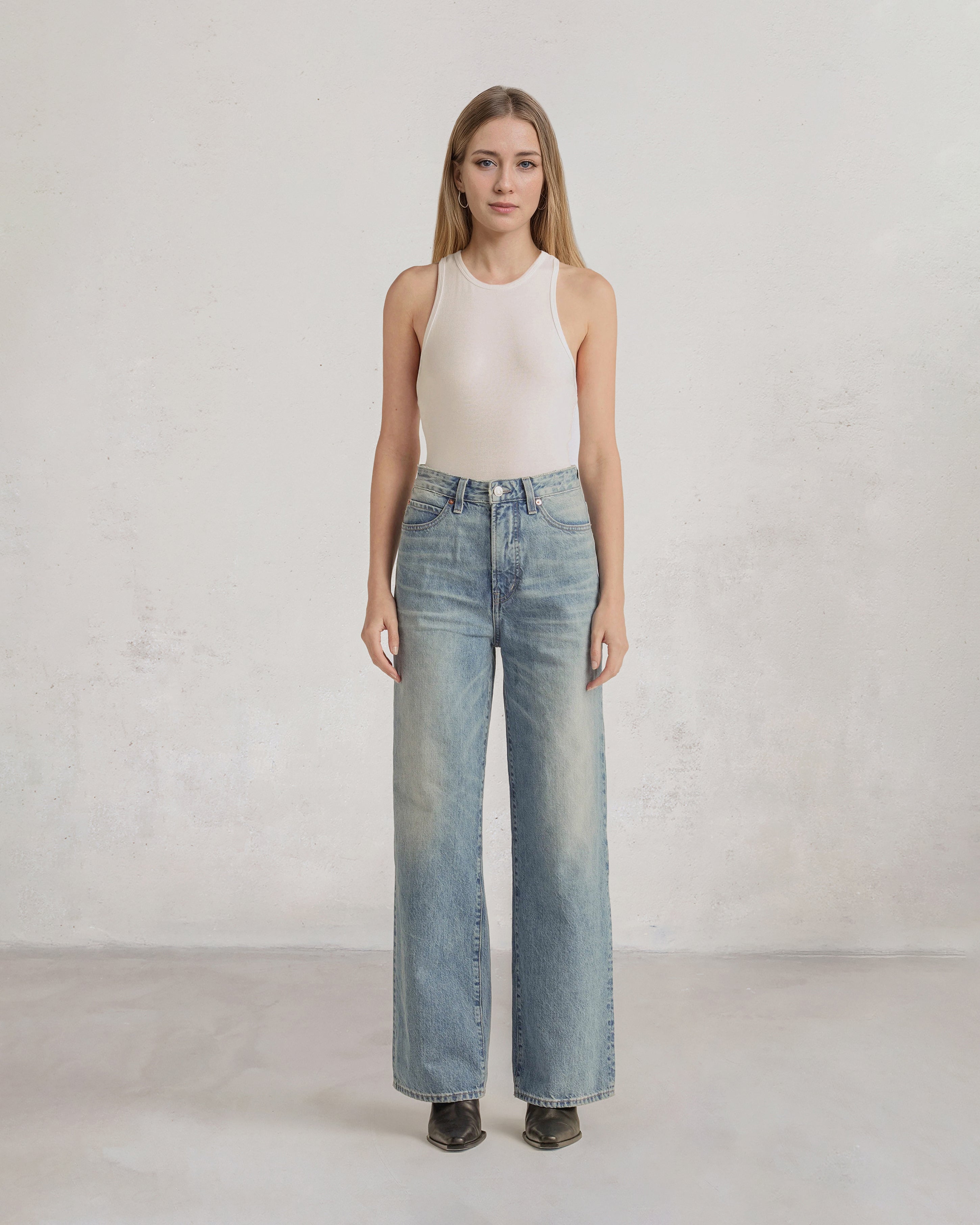 Discover the Edwin Nova wide leg denim pants, featuring a vintage-inspired fit and ultra high rise for a stylish, relaxed look that flatters every figure.