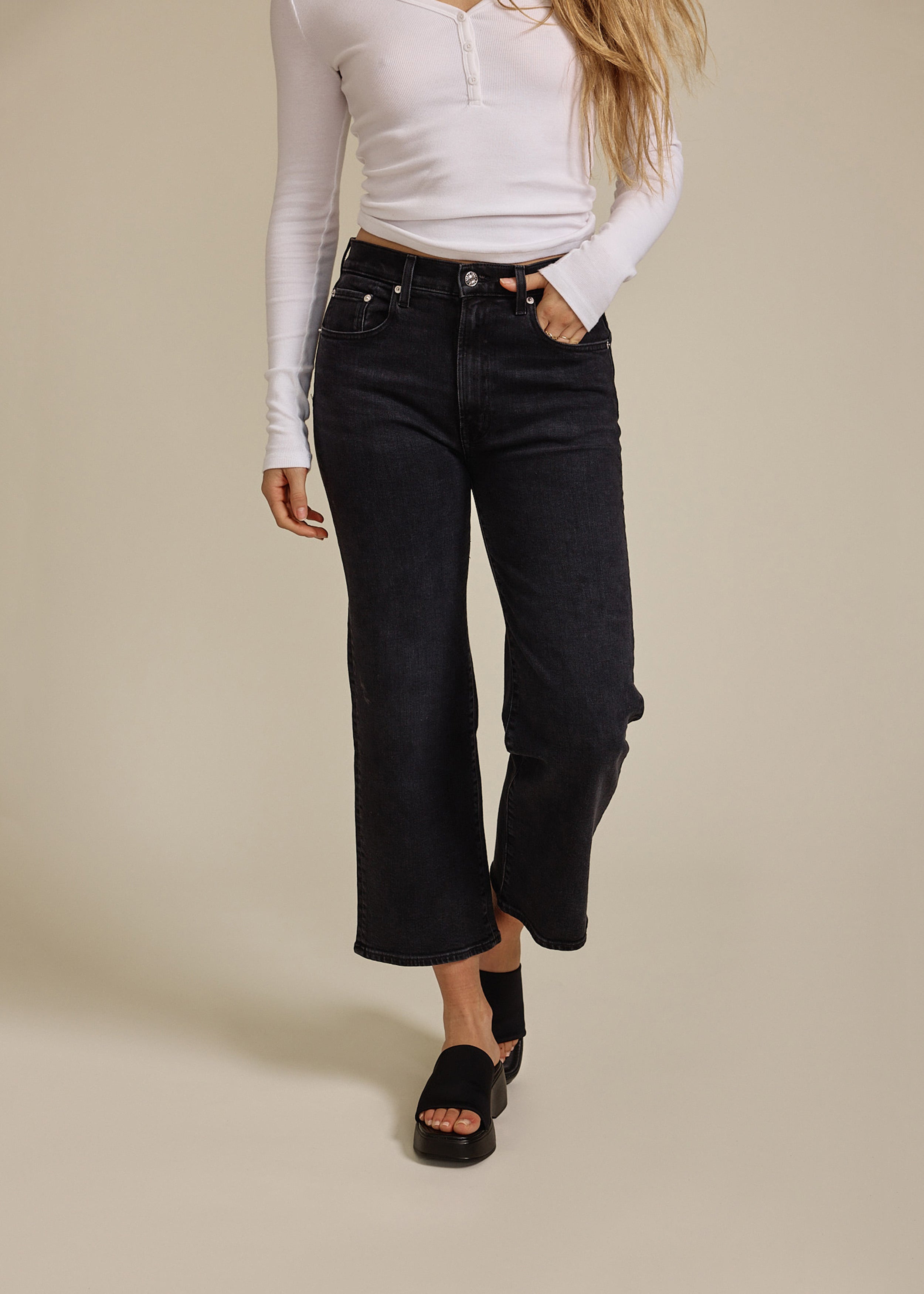 Discover the Edwin Marli Wide Leg Ankle Shadows, featuring a flattering high-rise fit that hugs your waist and hips, then flows into a stylish wide leg design.